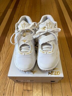Puma Lamelo MB.05 Mist Jr. White & Gold basketball Sneakers